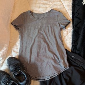 Lululemon love crew t-shirt
